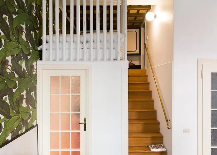 Trasteverehome - Monserrato House With Balcony * Rome